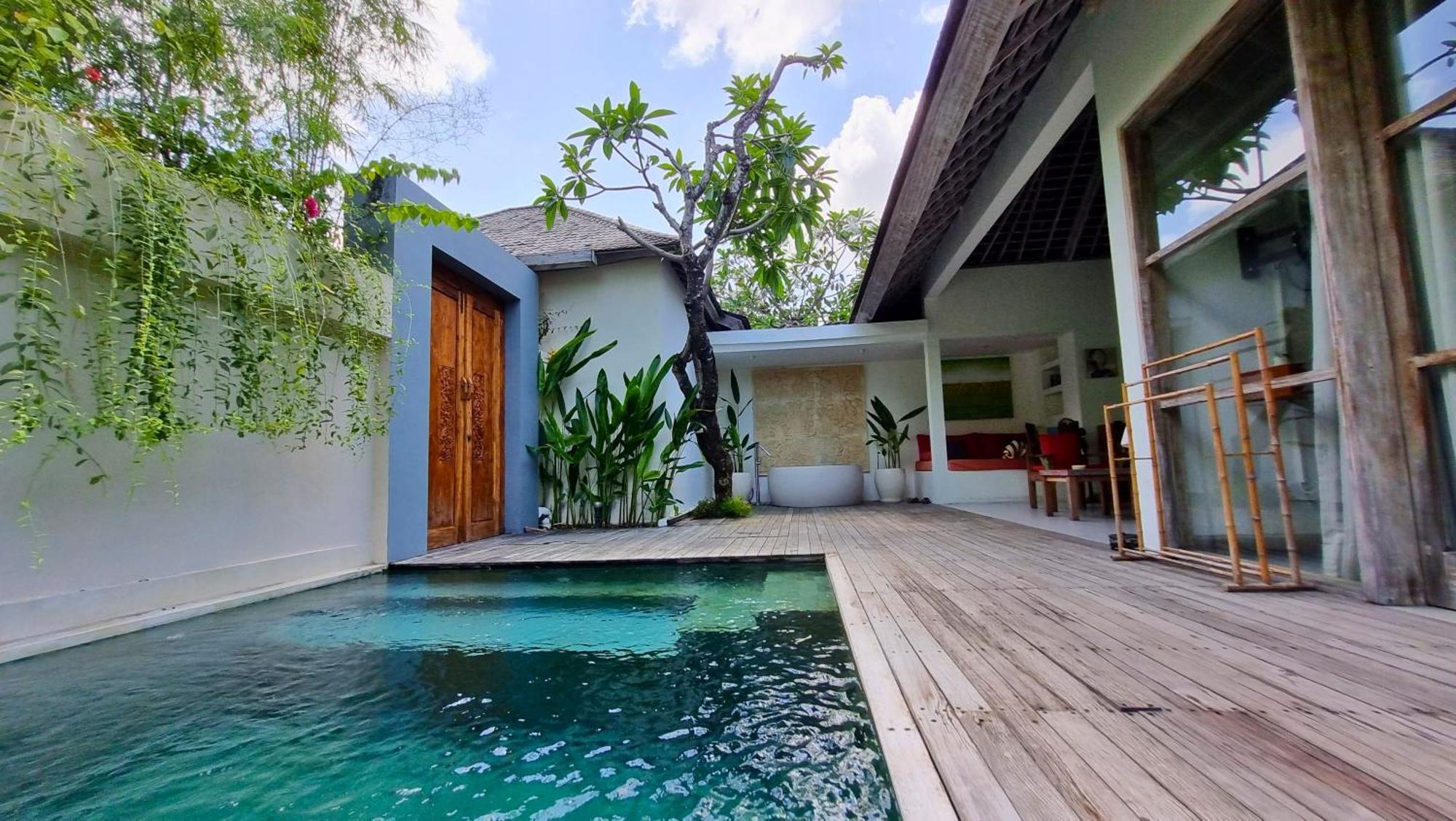 The Decks Bali Villa Legian  Luaran gambar