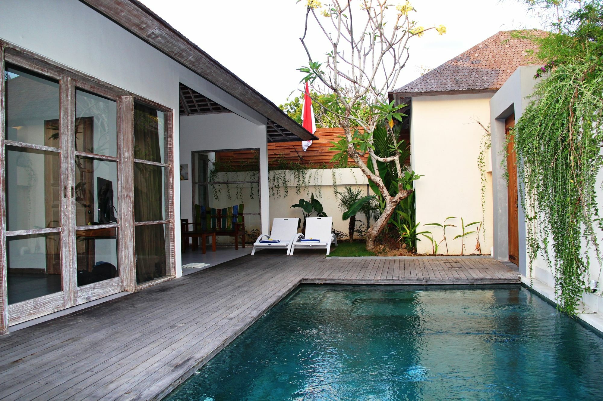 The Decks Bali Villa Legian  Luaran gambar