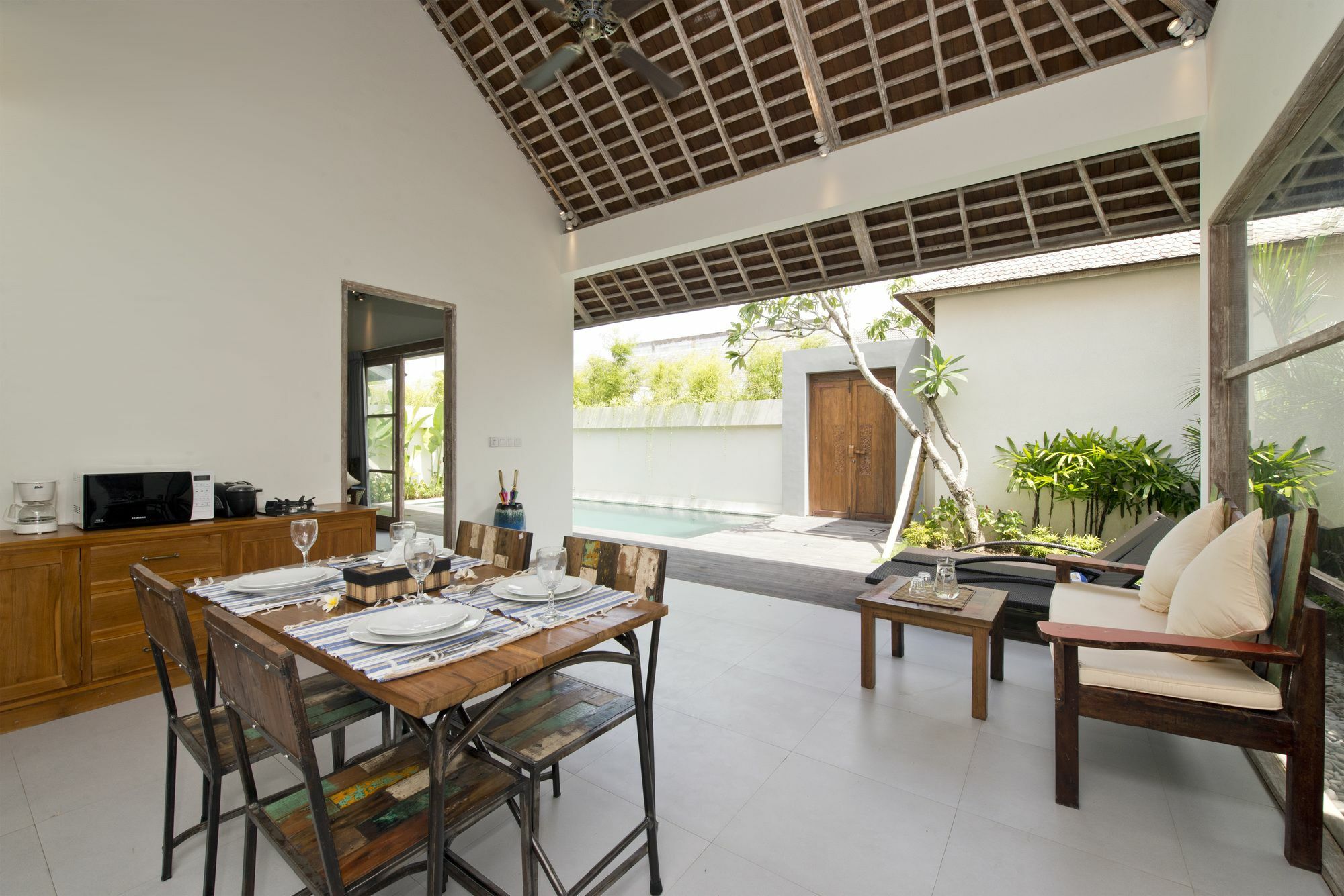 The Decks Bali Villa Legian  Luaran gambar