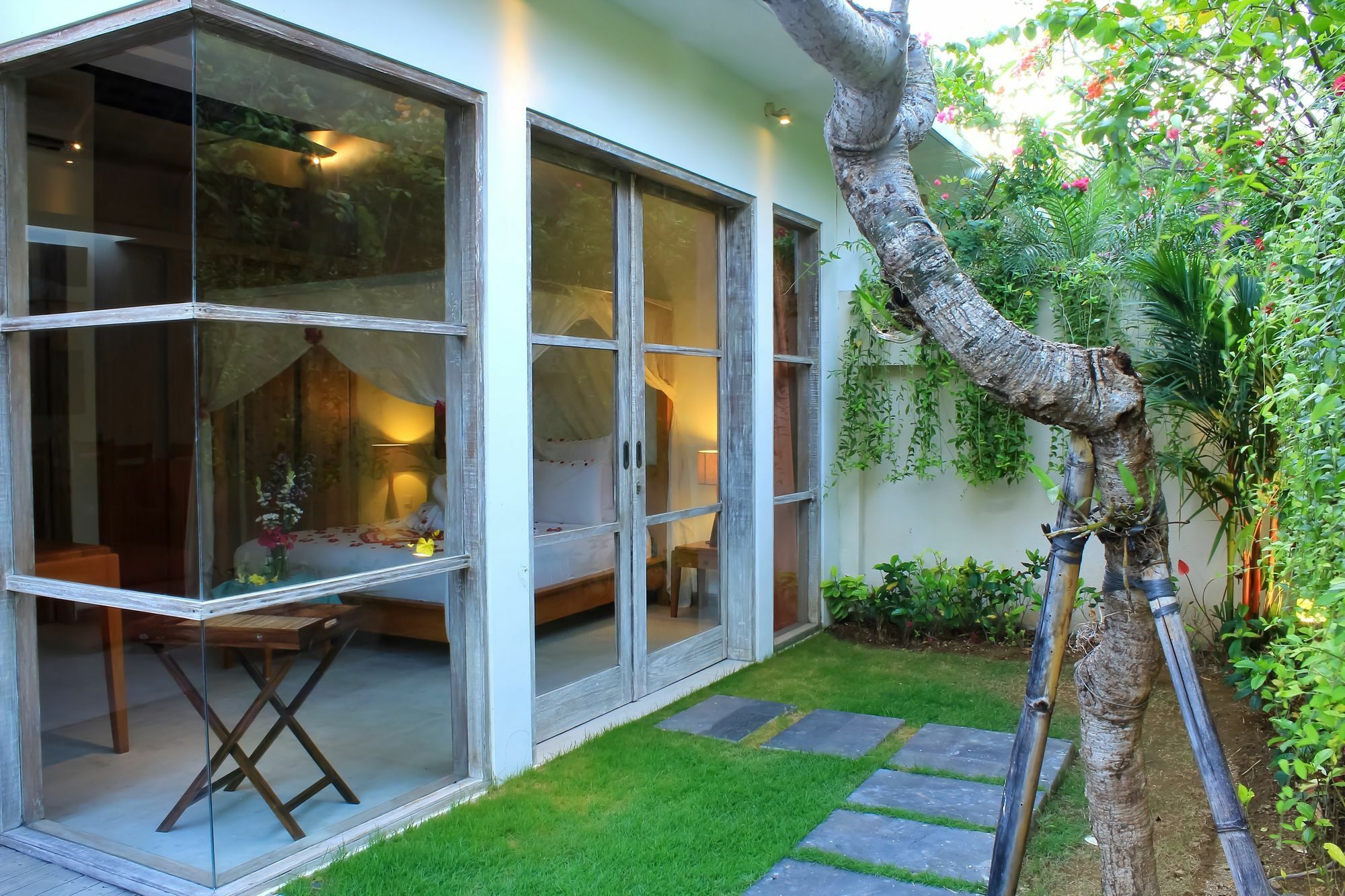 The Decks Bali Villa Legian  Luaran gambar
